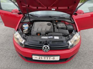 Volkswagen Golf 1.6 77кВ