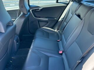 Volvo V60 2.4 D6 158kW