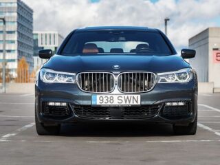 BMW 750 xDrive 4x4 4.4 330kW