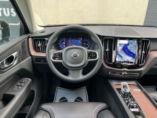 Volvo XC60 Inscription Luxury AWD MY23 2.0 B5 KERS MILD Kerghübriid 183kW