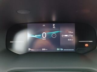 Mitsubishi Grandis Intense Plus 1.8 HEV 116kW