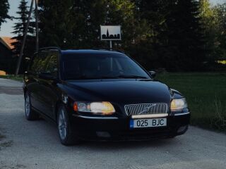 Volvo V70 2.4 136kW