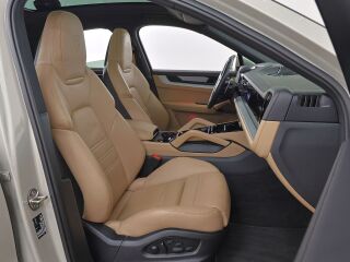 Porsche Cayenne Coupe S 4.0 349кВ