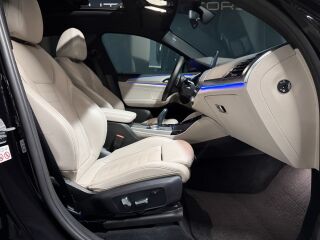 BMW X4 xDrive 30d M-Sportpakett 3.0 d 195kW