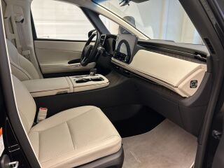Lexus LM 350h Executive 2.5 140kW