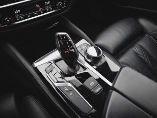 BMW M550 3.0 R6 294kW