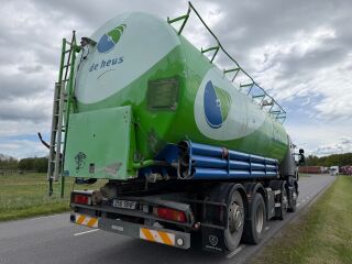 Scania 114 8x2