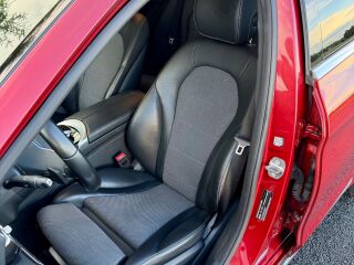 Mercedes-Benz C 220 2.0 143kW