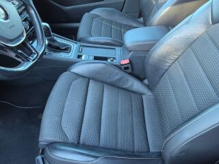 Volkswagen Golf Highline 1.6 81kW