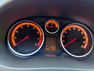 Opel Corsa 1.2 63кВ