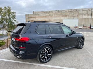 BMW X7 M-Sportpakett Individual 3.0 195kW