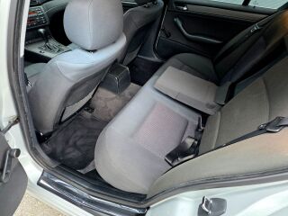 BMW 320 Facelift 320iA R6 125кВ