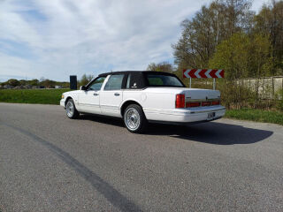 Lincoln Town Car Signature Series 4.6 V8 157kW