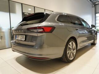 Skoda Superb SELECTION COMBI 4X4 2.0 TDI 142kW