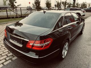 Mercedes-Benz E 220 AVANTGARDE 2.1 BlueEfficiency 100kW