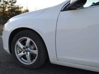 Volvo V60 D4 2.0 133kW