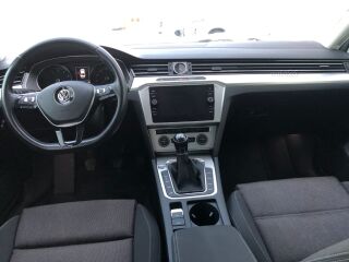 Volkswagen Passat 1.5 110кВ