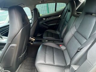 Porsche Panamera 3.6 220кВ