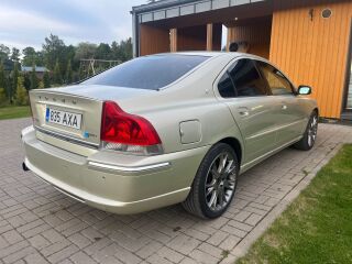 Volvo S60 AWD 2.5 R5 154kW