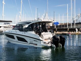 Grandezza 30 OB 2 x 250 hj Mercury V8