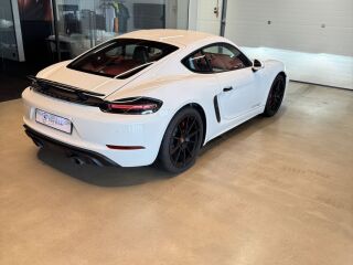 Porsche 718 GTS 4.0 V8 294kW