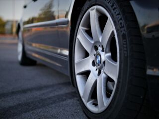 BMW 330 3.0 135kW