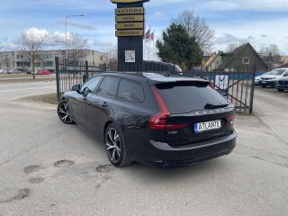 Volvo V90 T6 R-DESIGN RECHARGE AWD B&W 2.0 186kW
