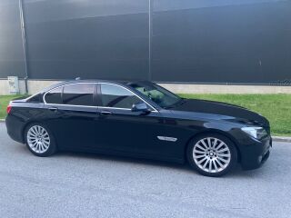 BMW 730 3.0 180кВ