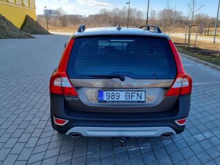 Volvo XC70 D5 SUMMUM 2.4 158kW