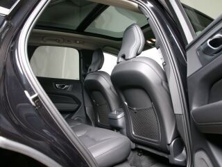 Volvo XC60 AWD PLUS DARK INTELLI SAFE PRO MY24 2.0 B4 KERS Mild Hybrid 145kW