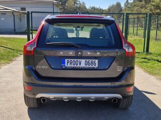 Volvo XC60 Summum AWD MY2012 2.4 D5 158kW