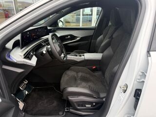 Peugeot 5008 GT 1.2 Hybrid 100kW