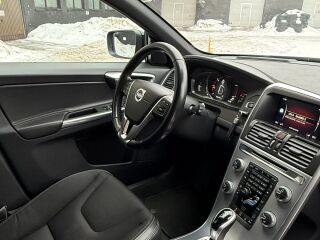 Volvo XC60 Momentum AWD 2.4 140kW