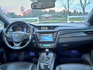 Toyota Avensis Premium 2.0 112кВ