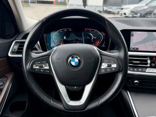 BMW 320 d xDrive Luxury Line 2.0 140kW