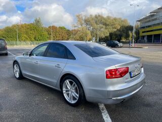 Audi A8 4.2 V8 273кВ
