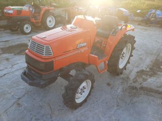 Kubota X-20