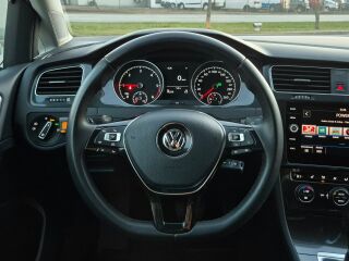 Volkswagen Golf DSG ATM 1.6 R4 TDi 85kW