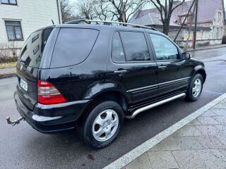 Mercedes-Benz ML 270 Special Edition 2.7 120kW