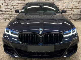 BMW M550 X-Drive Performance 4.4 Twin-Turbo V8 390кВ