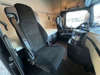 Mercedes-Benz Actros 2651 LS StreamSpace + tõstuk koos poolhaagi 12.8 R6 375kW