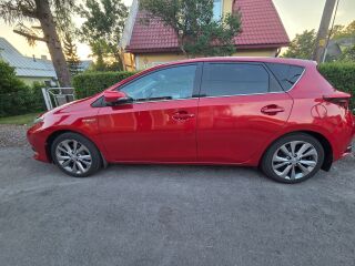 Toyota Auris Auris hybrid 5d hatchbac 1,8 lux 1.8 73kW