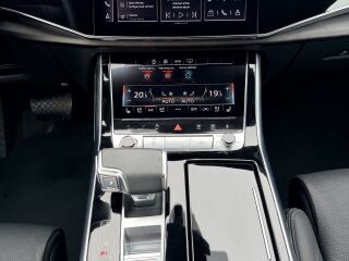 Audi Q8 50 Black Plus Facelift 3.0 MHEV 210kW