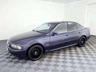 BMW 525 Sportpakett Facelift ATM 2.5 D 120kW