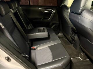 Toyota RAV4 Style + FL 2.5 131kW