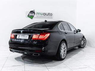 BMW 740 Individual xDrive 3.0 225kW