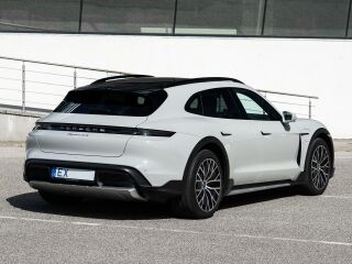 Porsche Taycan Cross Turismo 4S 420kW