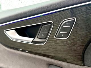 Audi Q8 Quattro S-Line 3.0 TDI 210kW