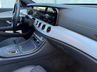 Mercedes-Benz E 300 de AMG line 2.0 143kW