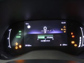 Toyota Yaris Active Plus Hybrid 1.5 68кВ